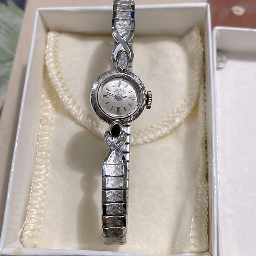 Vintage Lady Elgin 14K Gold watch